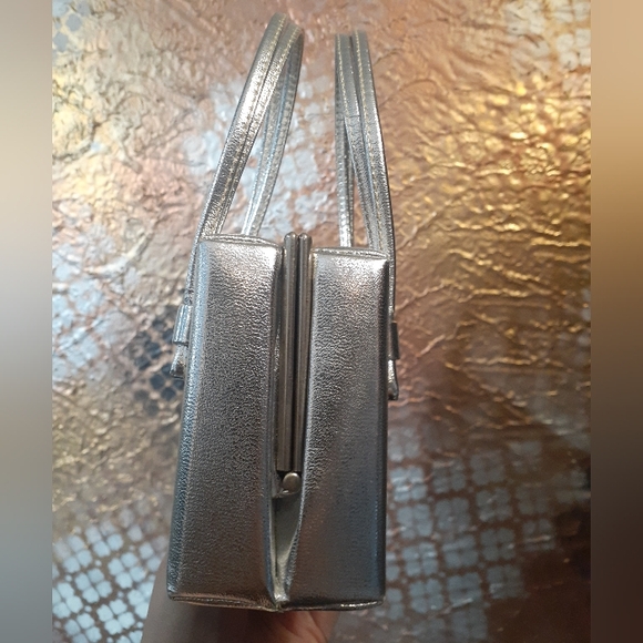 Vintage 1960s Leather And Satin Metallic Silver Bix Bag - Picture 14 of 16